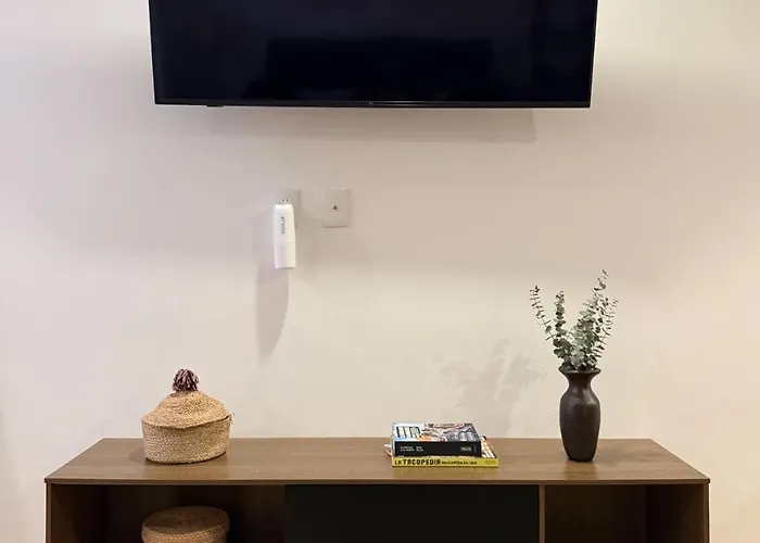 Apartment In Roma, Cdmx - Pool, Rooftop & Parking